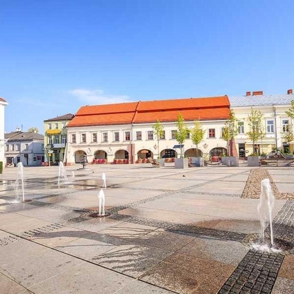 Hotelowe Pokoje Paris -Rynek Centrum- City One Kielce Esterno foto